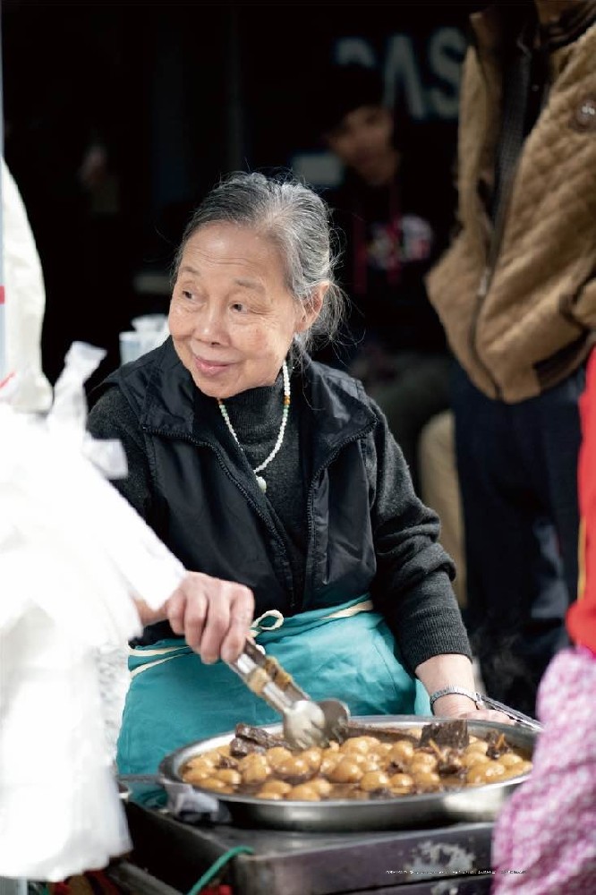 广州阿婆牛杂在当地美食文化中是什么样的存在？